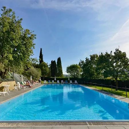 Апартаменты Popoltaio-schiacciato Sleeps 4 Pool Air Con Ravigliano
