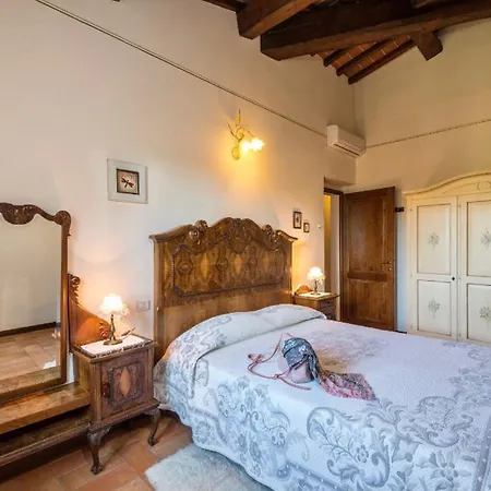 Popoltaio-schiacciato Sleeps 4 Pool Air Con *